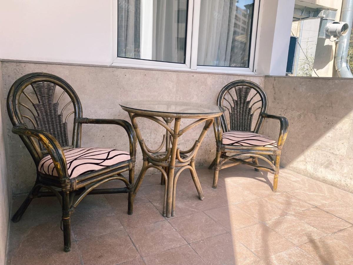 Olive Hotel Jerevan Buitenkant foto