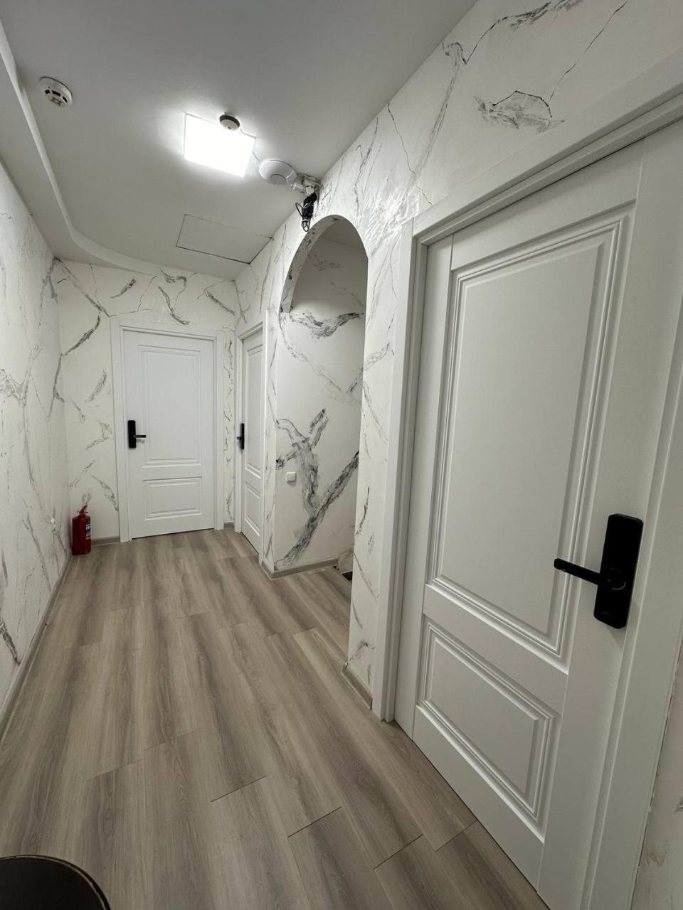 Olive Hotel Jerevan Buitenkant foto